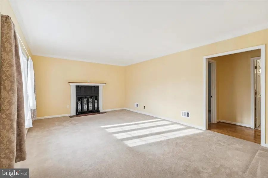 111 Greenhill Rd, Springfield, PA 19064 - Image #2