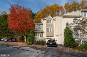 514 Waters Edge, NEWTOWN SQUARE, PA 19073