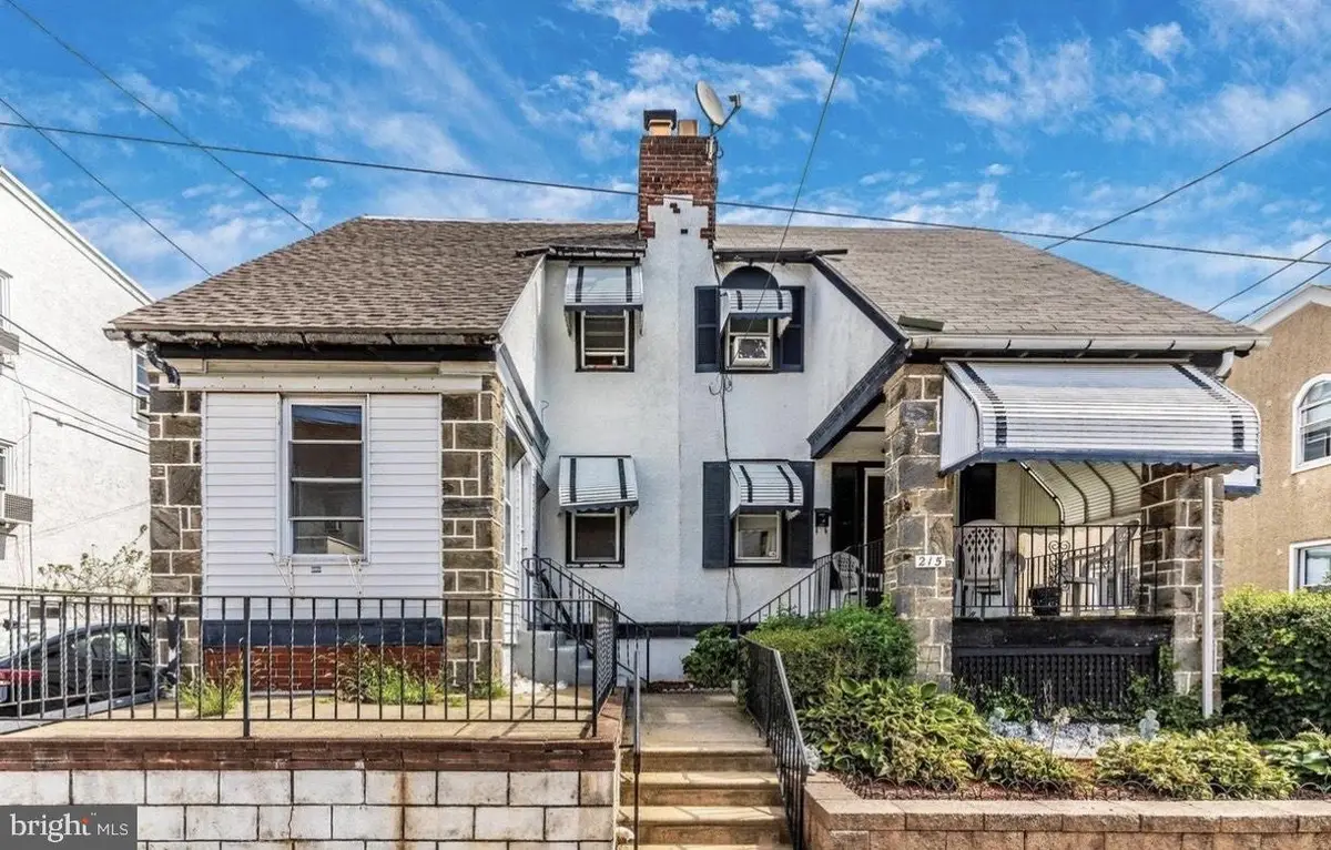 213 Heather Rd, Upper Darby, PA 19082 - Image #1