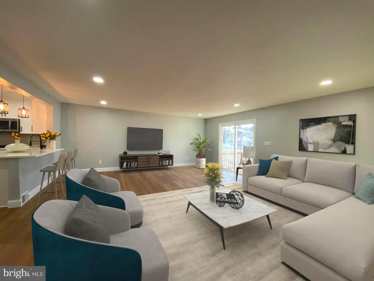 211 Scheivert Ave, Aston, PA 19014 - Image #1