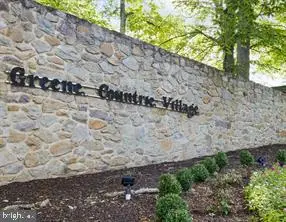 147 W Kenilworth Cir, Newtown Square, PA 19073 - Image #2