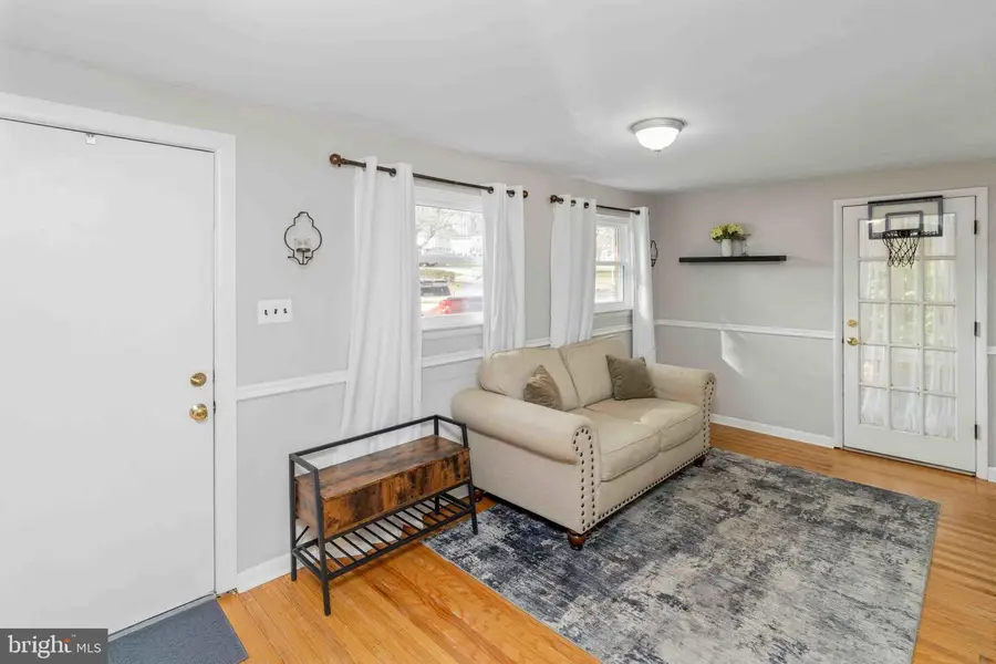 915 Flora, Upper Chichester, PA 19061 - Image #3