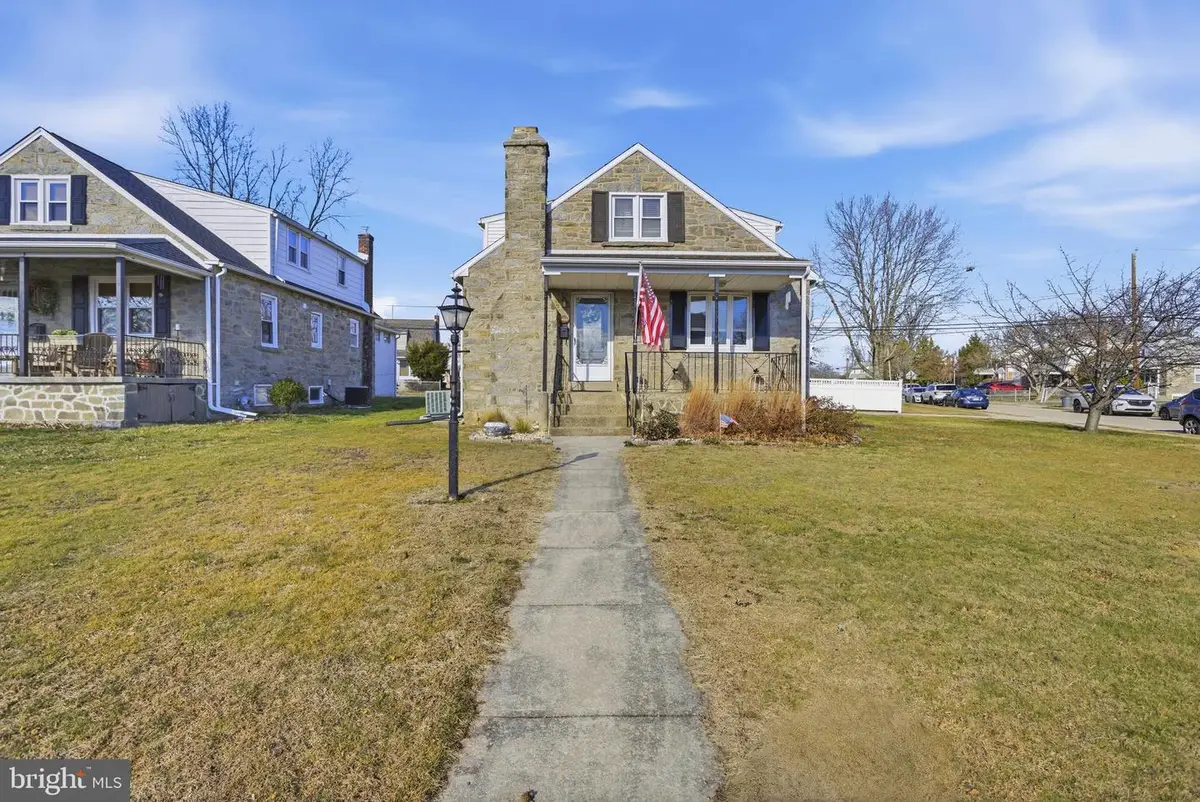 1201 Colson Rd, Woodlyn, PA 19094 - #1