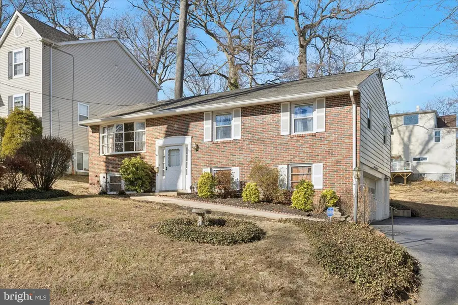 913 Woodside Ave, Secane, PA 19018 - #2