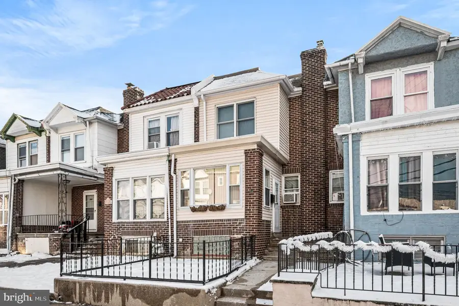 360 Huntley Rd, Upper Darby, PA 19082 - #2