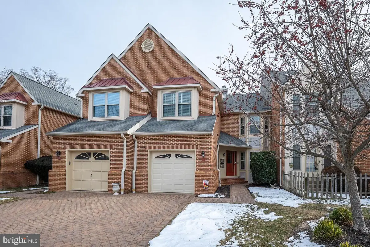 127 Springton Mews Cir, Media, PA 19063 - Image #1