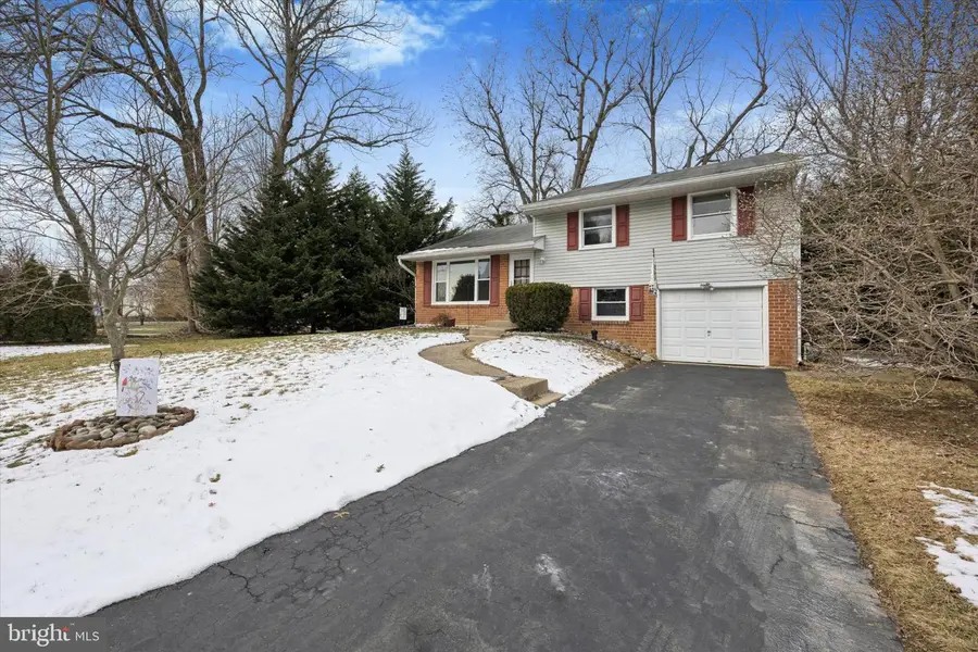 713 Scott Ln, Wallingford, PA 19086 - #2