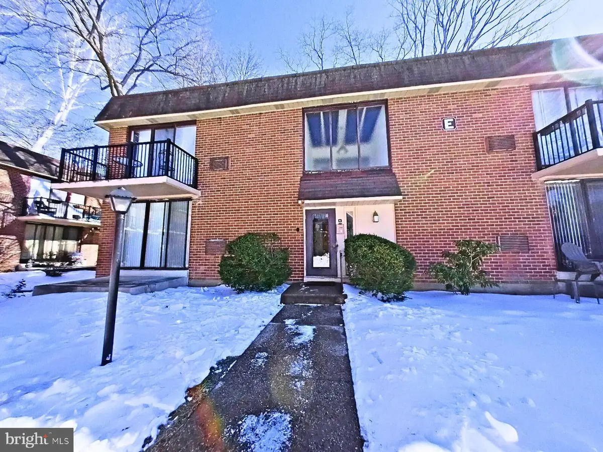 100 E Glenolden Ave #e-21, Glenolden, PA 19036 - Image #1