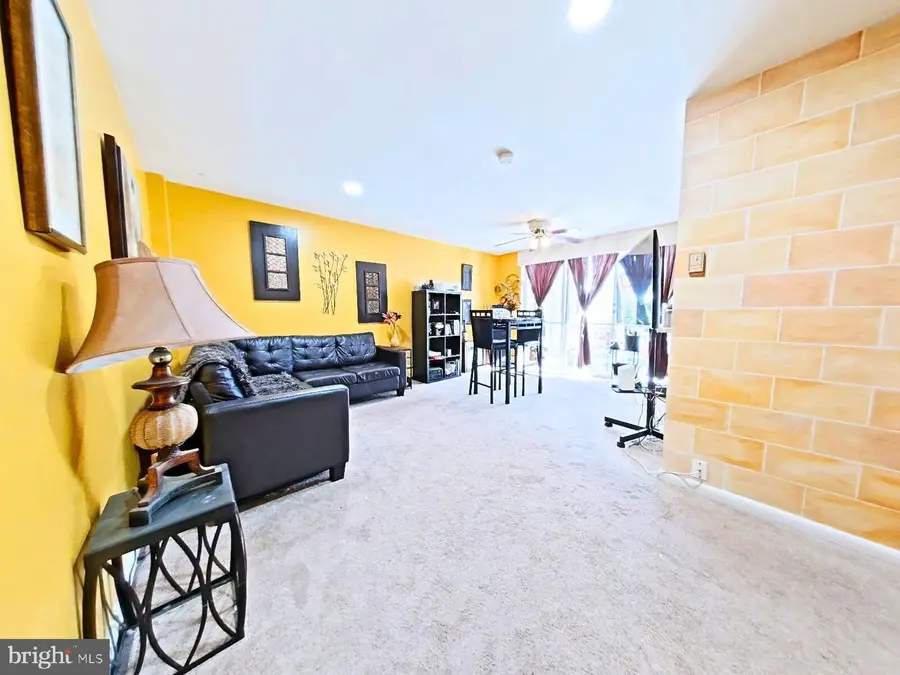 100 E Glenolden Ave #e-21, Glenolden, PA 19036 - Image #3