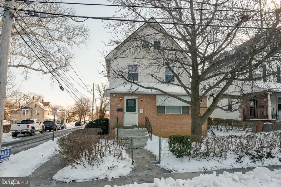 206 E Hinckley Ave, Ridley Park, PA 19078 - Image #2