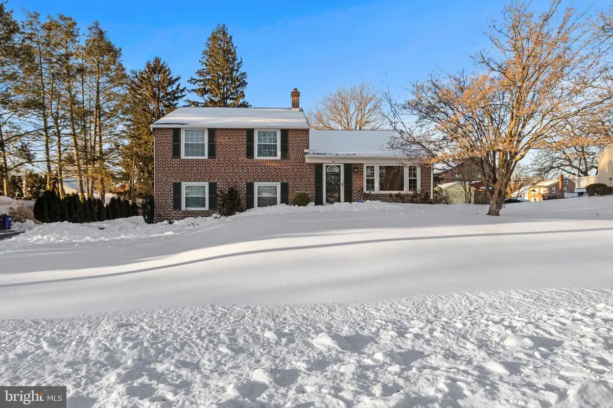 302 Governors Dr, Wallingford, PA 19086 - Image #1