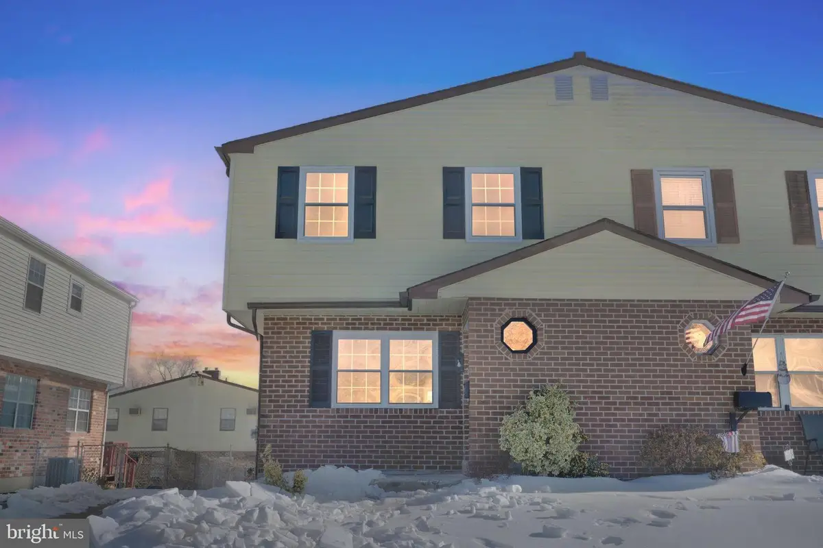 642 Rively Ave, Collingdale, PA 19023 - #1