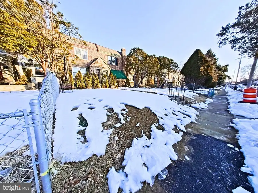 7283 Bradford Rd, Upper Darby, PA 19082 - #3