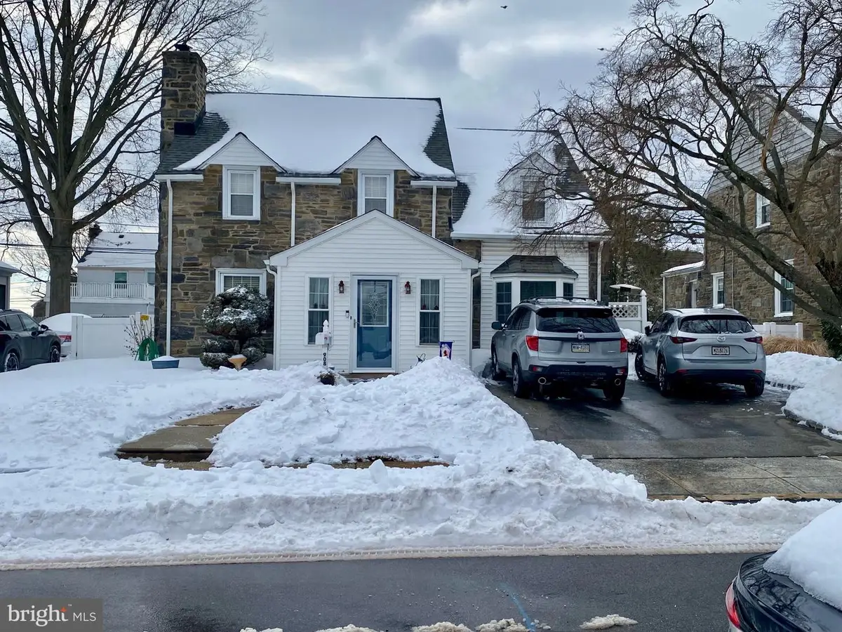 908 Roberts Ave, Drexel Hill, PA 19026 - Image #1