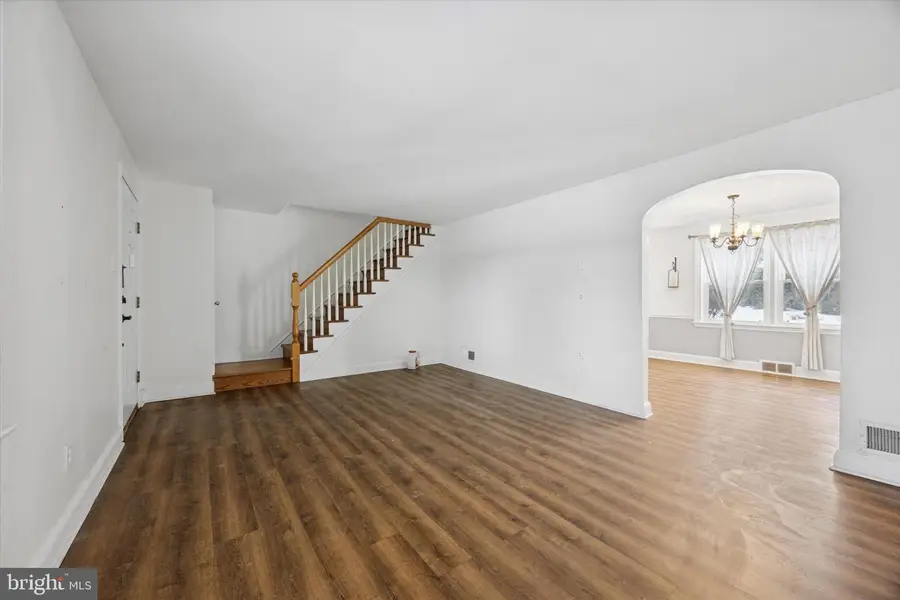 606 W Springfield Rd, Springfield, PA 19064 - #3