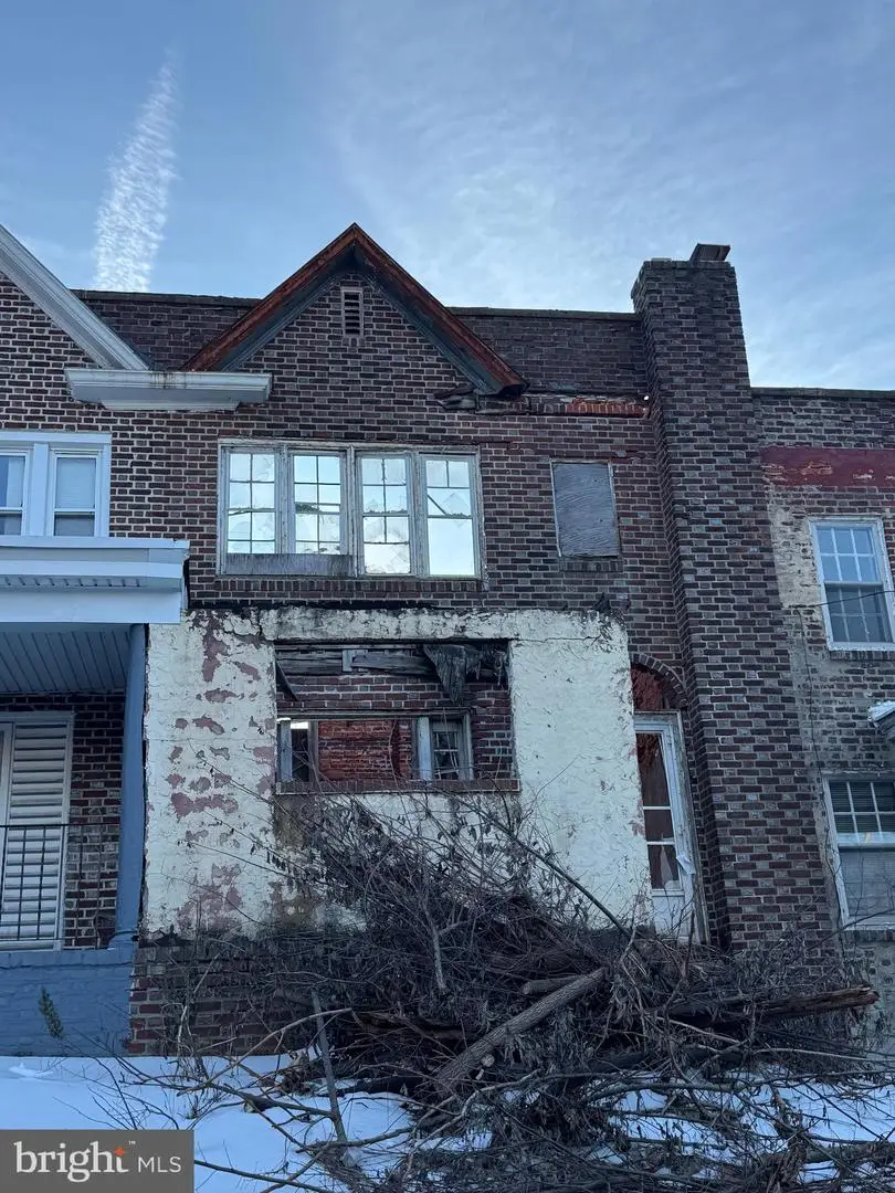 1206 Kerlin St, Chester, PA 19013 - #1