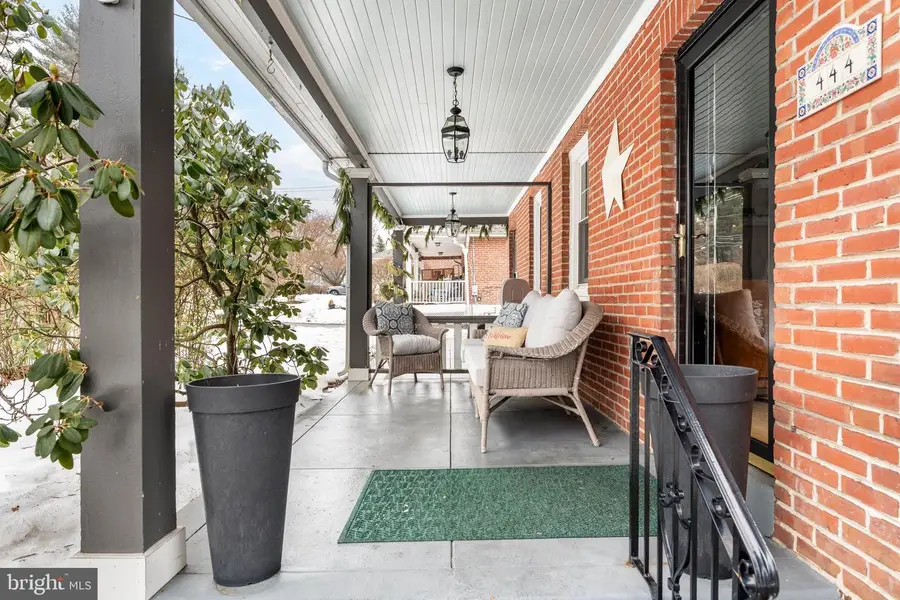 444 Saint Davids Ave, Wayne, PA 19087 - #2