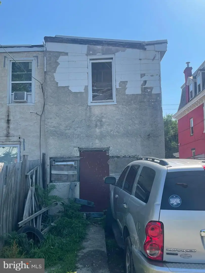 332 Kerlin St, Chester, PA 19013 - #3