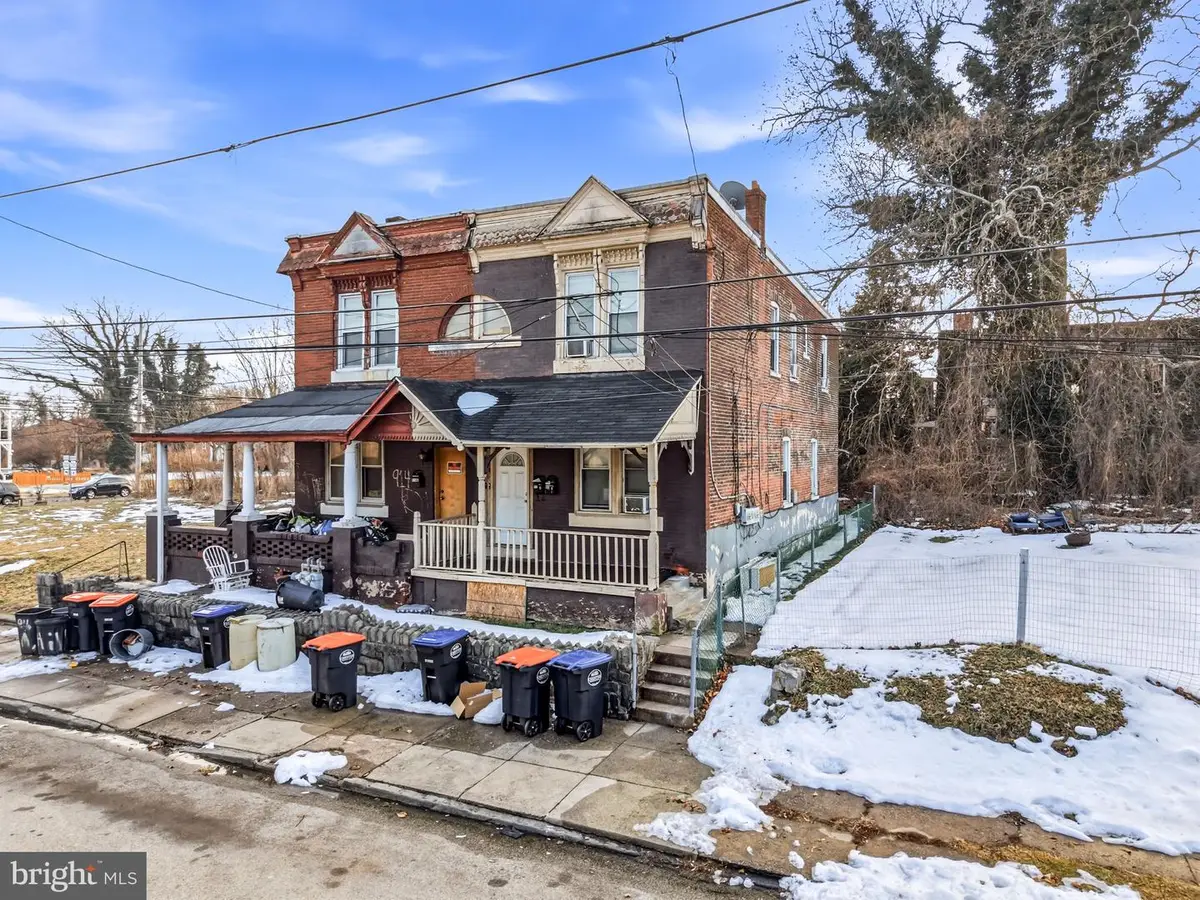 916 Potter St, Chester, PA 19013 - #1