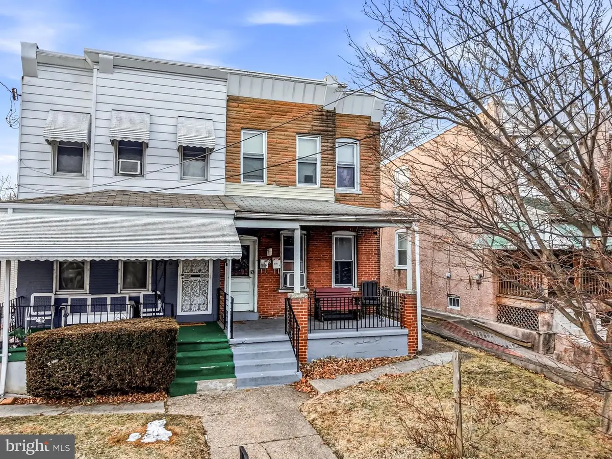 2118 W 9th St, Chester, PA 19013 - #1