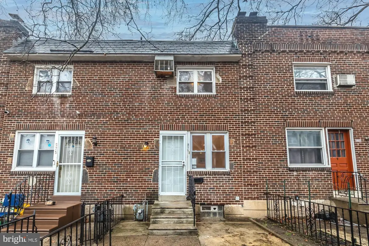 577 Snowden Rd, Upper Darby, PA 19082 - #1