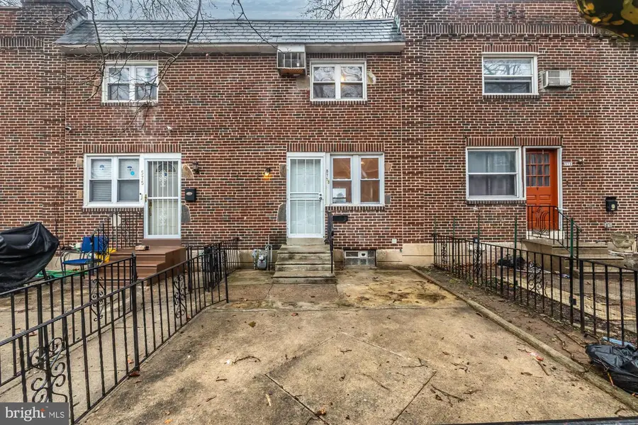 577 Snowden Rd, Upper Darby, PA 19082 - #2