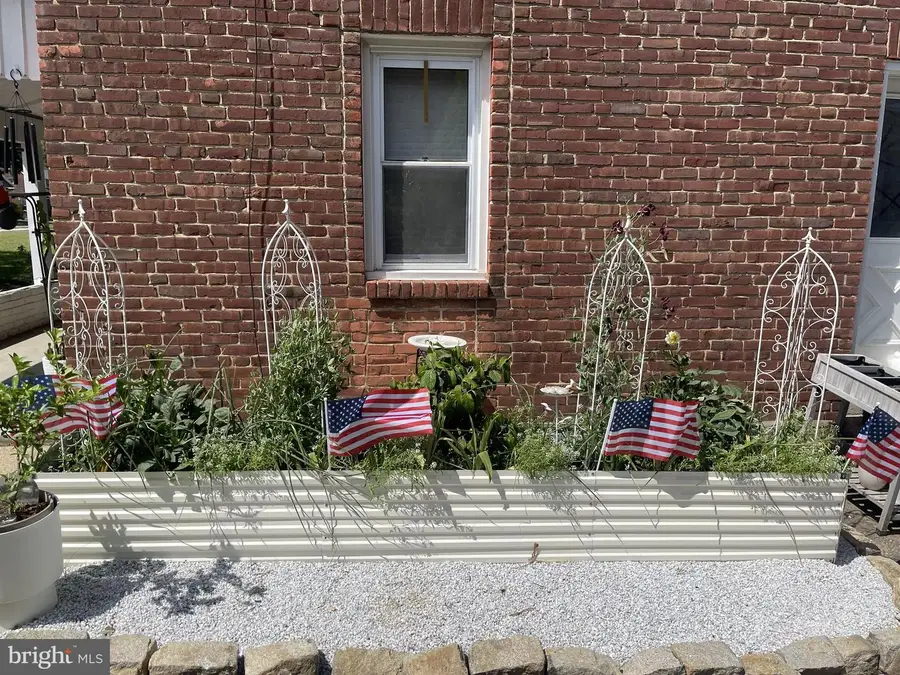 124 Belmont Ave, Folsom, PA 19033 - #2