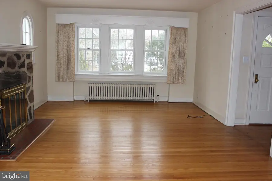 534 Kenwood Rd, Drexel Hill, PA 19026 - #3