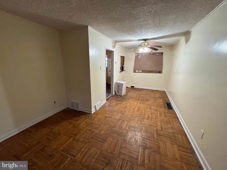 318 Fern St, Darby, PA 19023 - #2