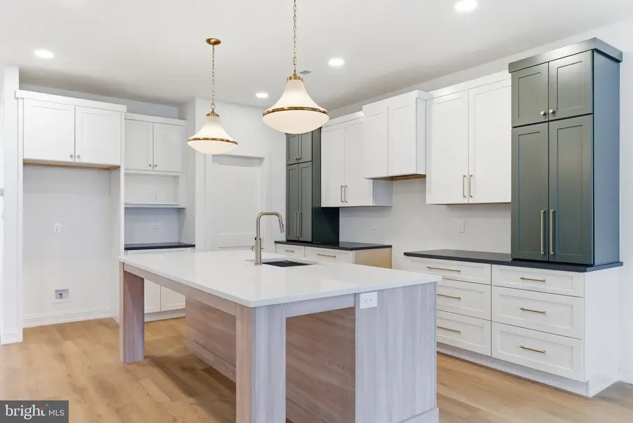 453 E Franklin St #single, Media, PA 19063 - #3