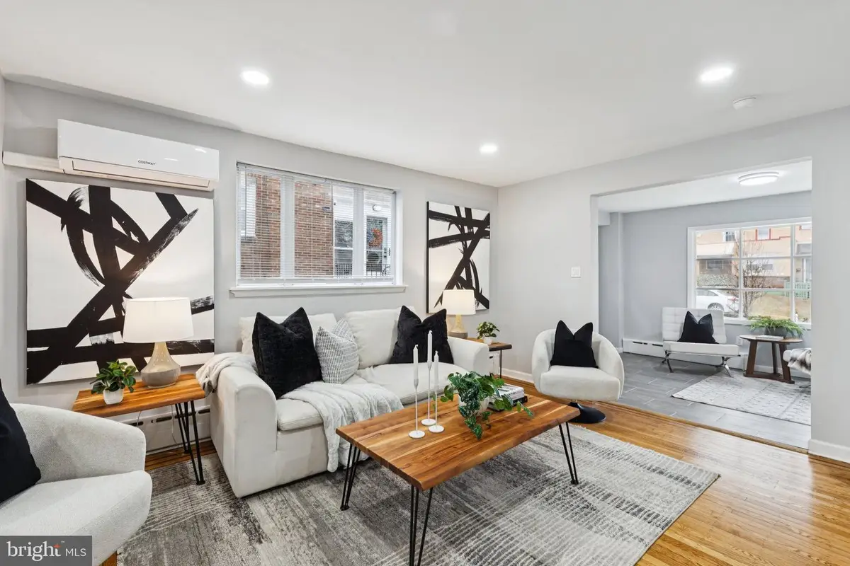 350 Lakeview Ave, Drexel Hill, PA 19026 - #1