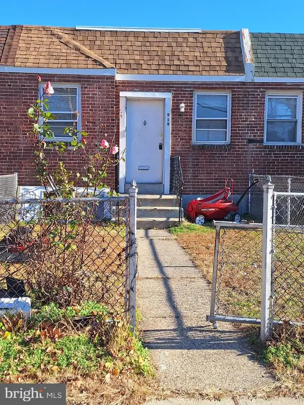 919 Sharon Ave, SHARON HILL, PA 19079