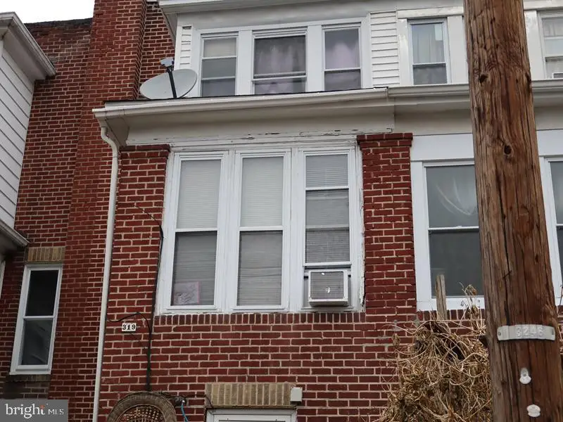319 Avon Rd, Upper Darby, PA 19082 - #1