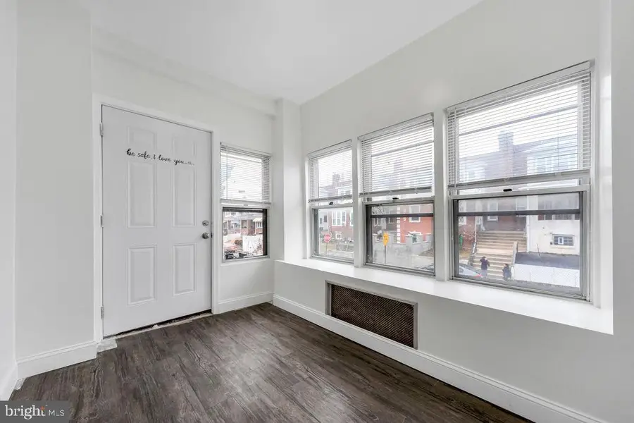 274 Avon Rd, Upper Darby, PA 19082 - #3