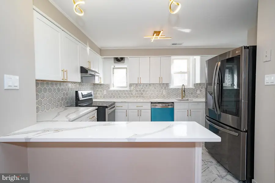 291 Jackson Ave, Lansdowne, PA 19050 - #2