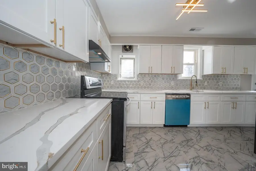 291 Jackson Ave, Lansdowne, PA 19050 - #3