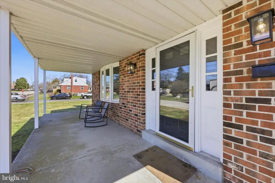 234 Broomall St, Folsom, PA 19033 - #2