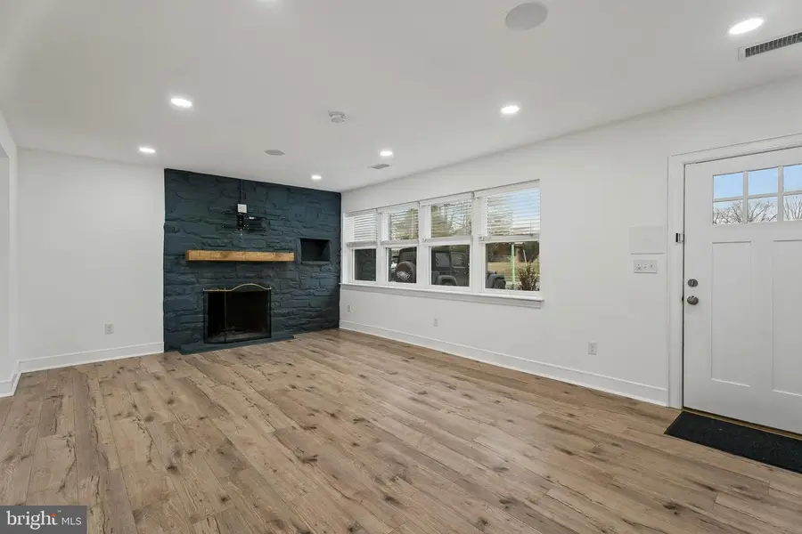 2213 Windsor Cir, Broomall, PA 19008 - #3