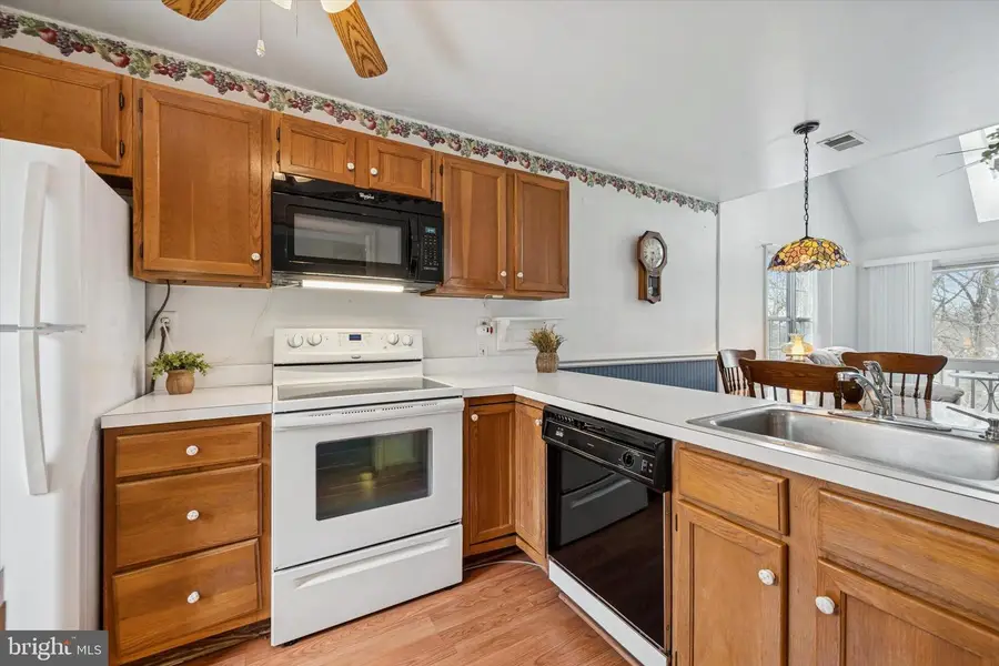 419 Derry Dr, Aston, PA 19014 - #3