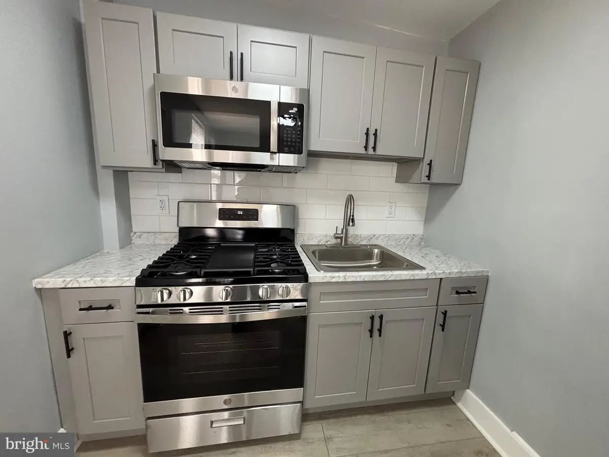 542 Keystone Ave, Darby, PA 19023 - #1