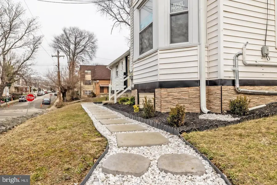 124 Main St, Darby, PA 19023 - #2