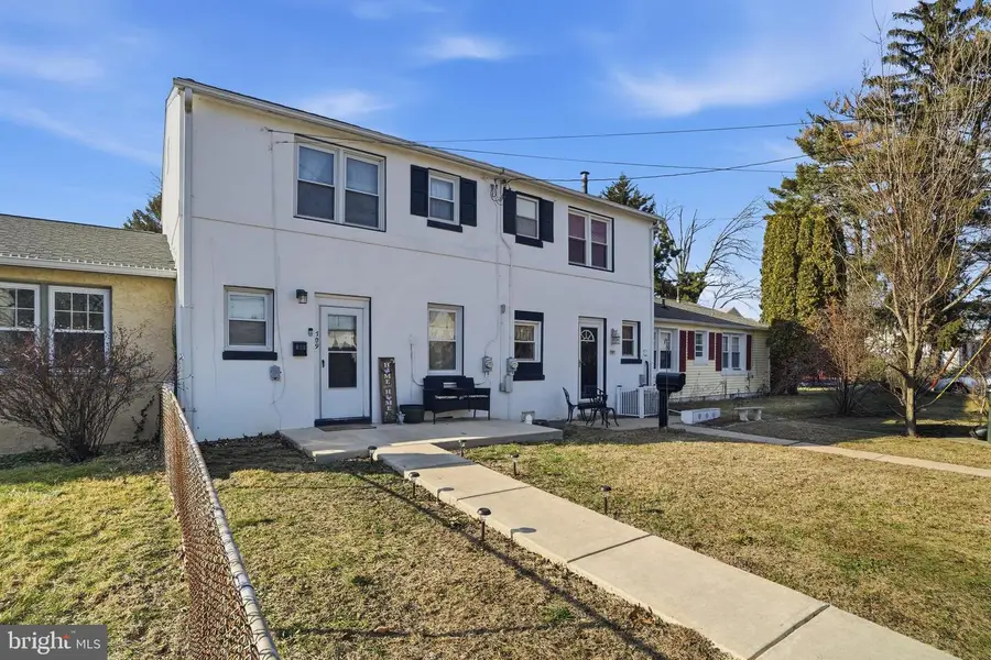 709 Pennsylvania Ave, Wallingford, PA 19086 - #3