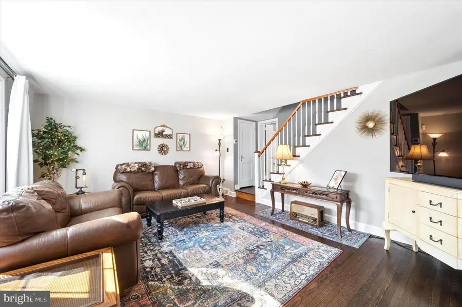 224 Farnham Rd, Havertown, PA 19083 - #3