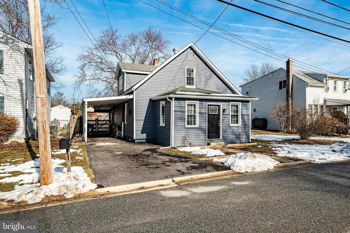 1342 Cherry St, Upper Chichester, PA 19061 - #1