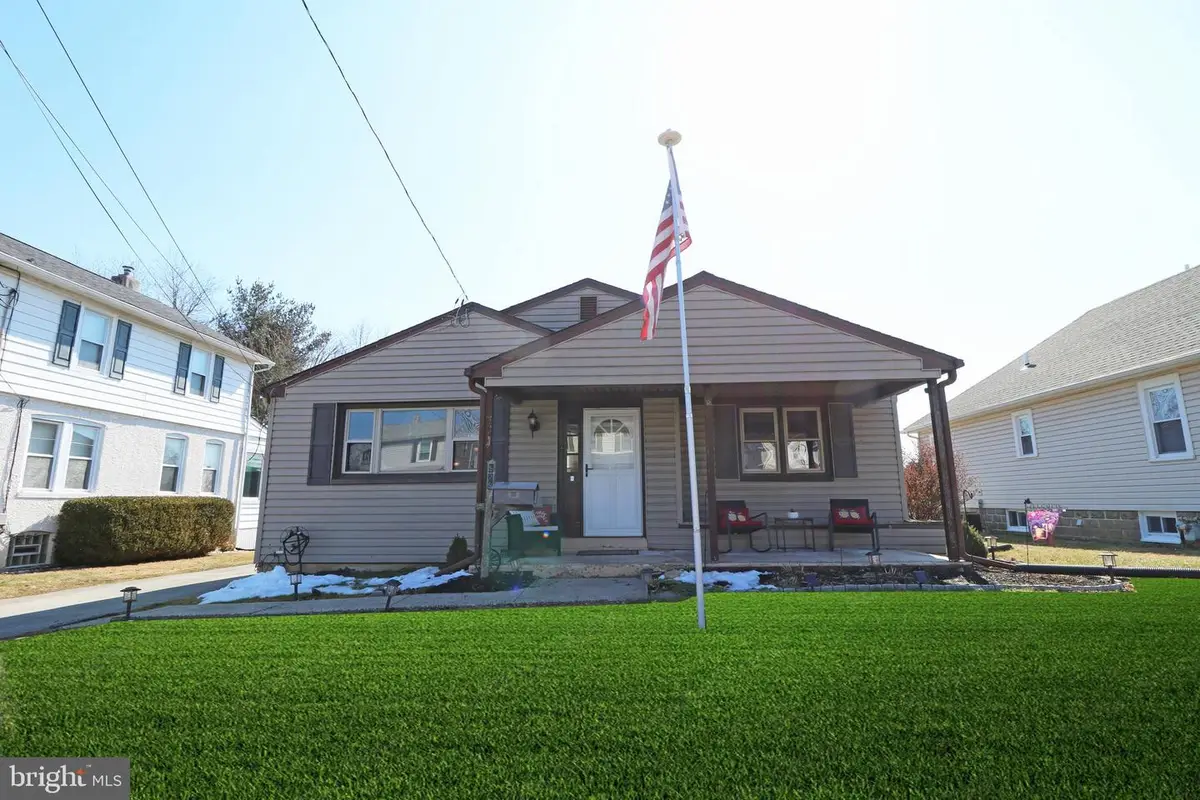 929 Galbraith, Upper Chichester, PA 19061 - #1