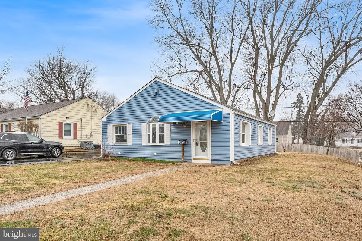 25 Norman St, Aston, PA 19014 - #1