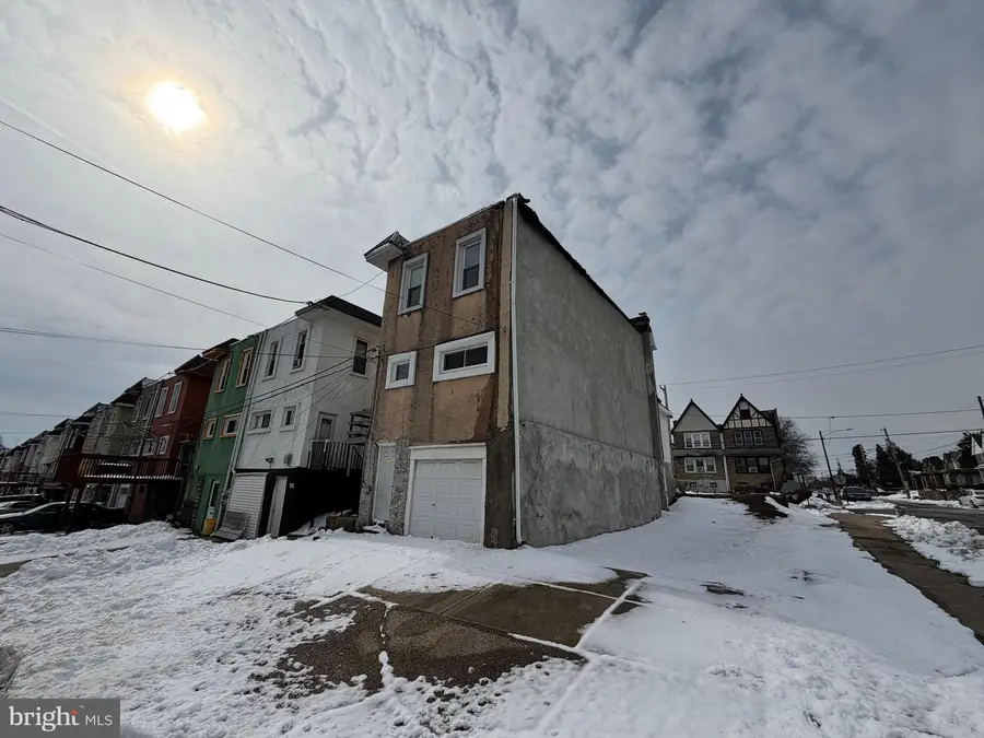 727 Fern St, Lansdowne, PA 19050 - #3