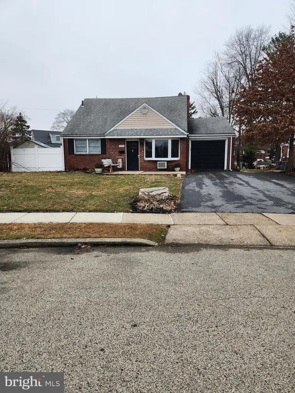 520 Lindsay St, RIDLEY PARK, PA 19078