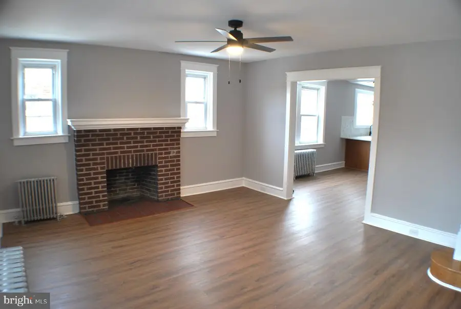 125 E Avon Rd, Brookhaven, PA 19015 - #3