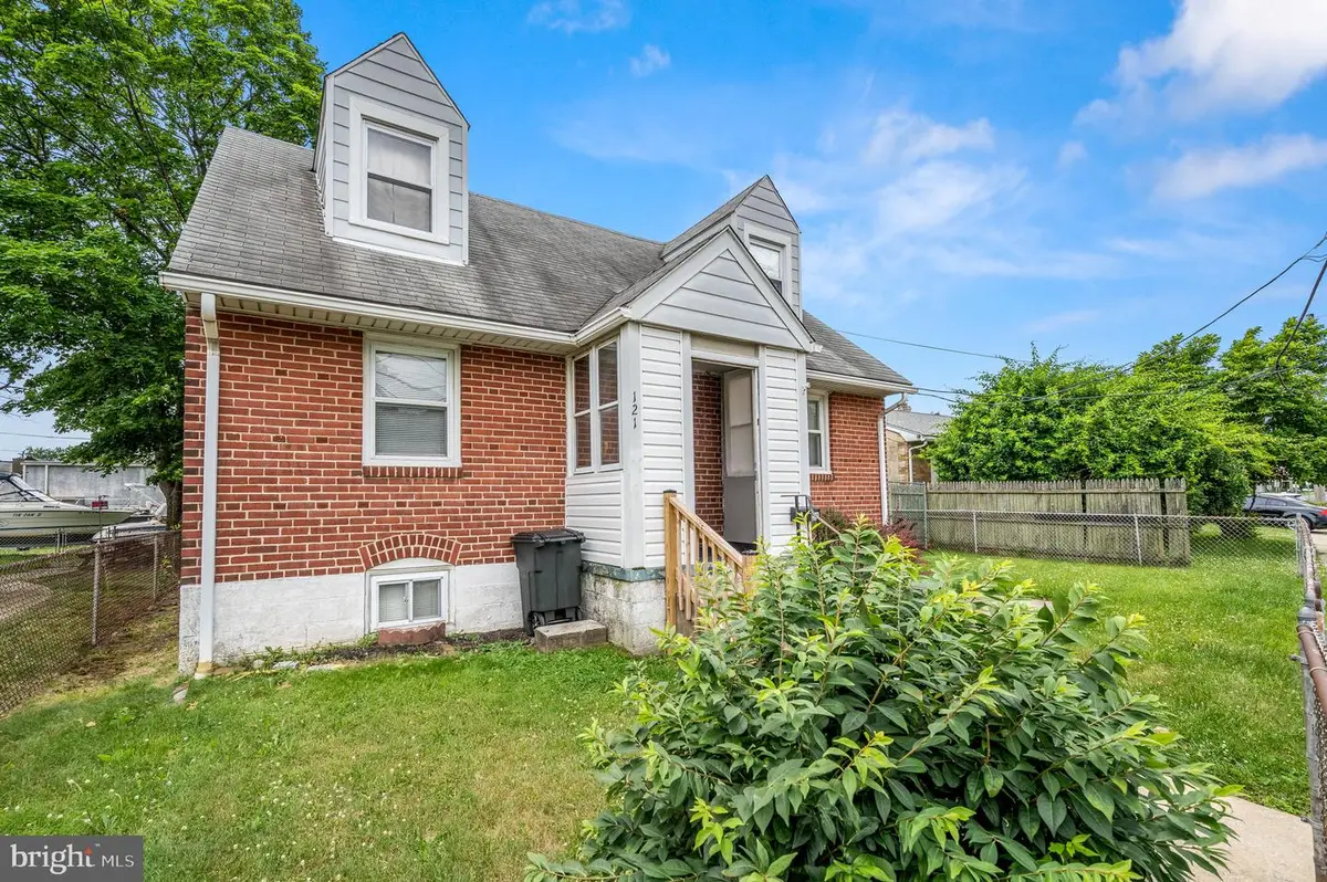 121 N Governor Printz Blvd, Essington, PA 19029 - #1